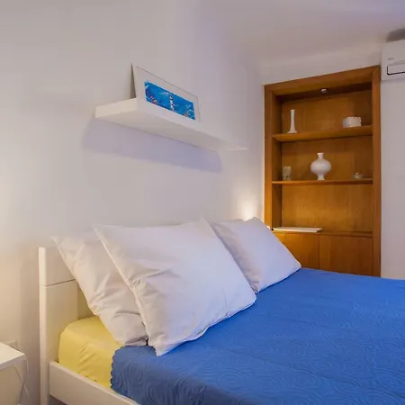 Guest house M